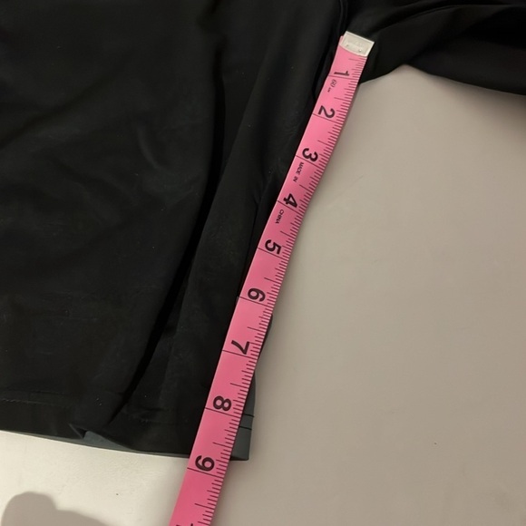 Under Armour Black/Grey Shorts Size Small - Picture 10 of 10